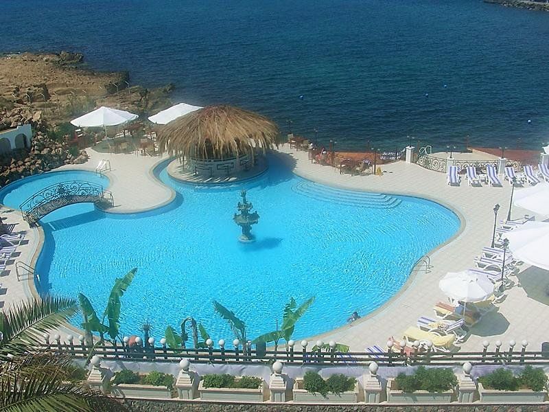 Rocks Hotel & Casino Kyrenia  Exterior photo