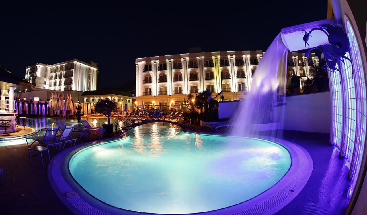Rocks Hotel & Casino Kyrenia  Exterior photo
